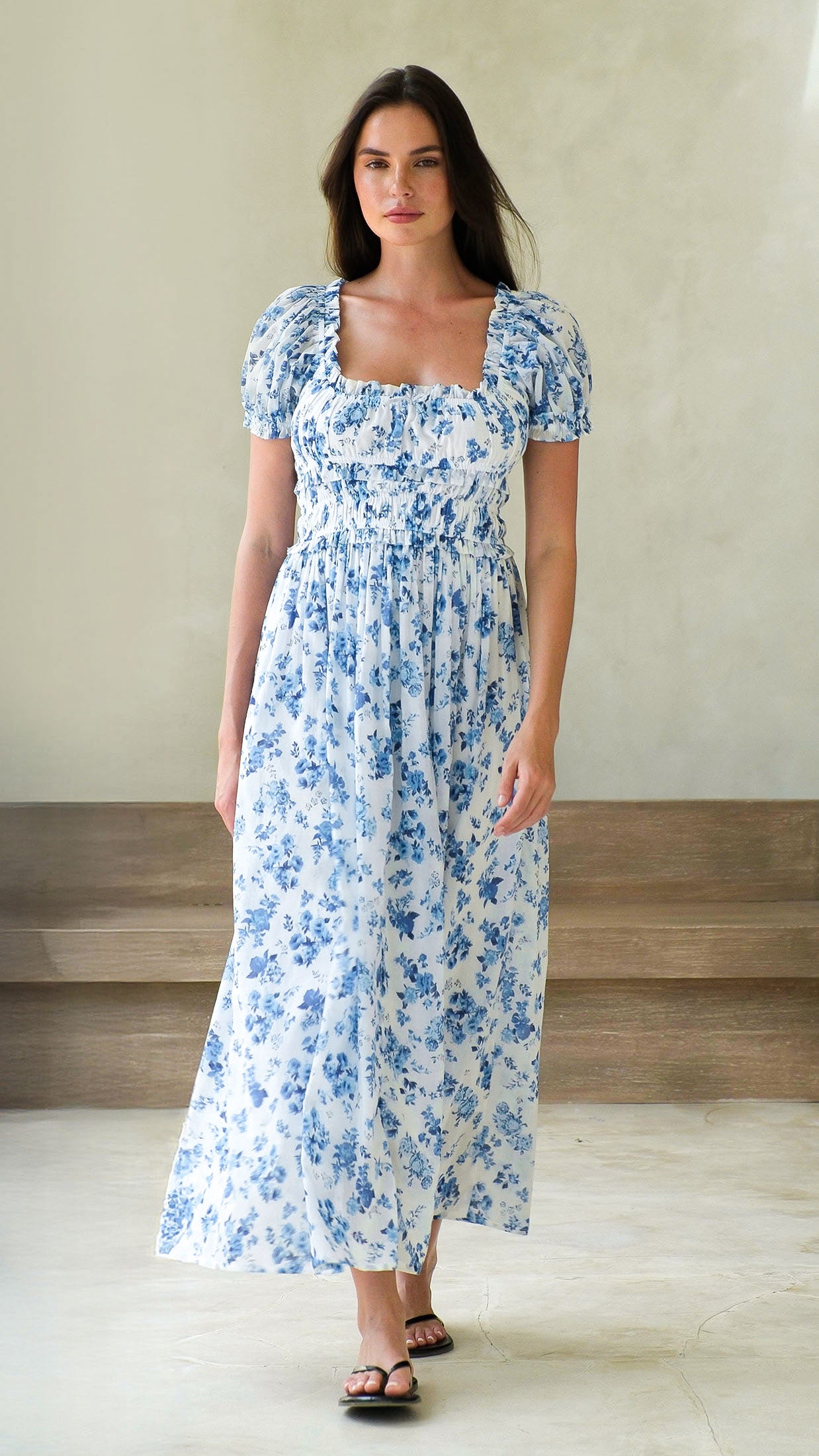 Alessia Dress In Blue Peony – Maternity Friendly Dresses – NOMINO