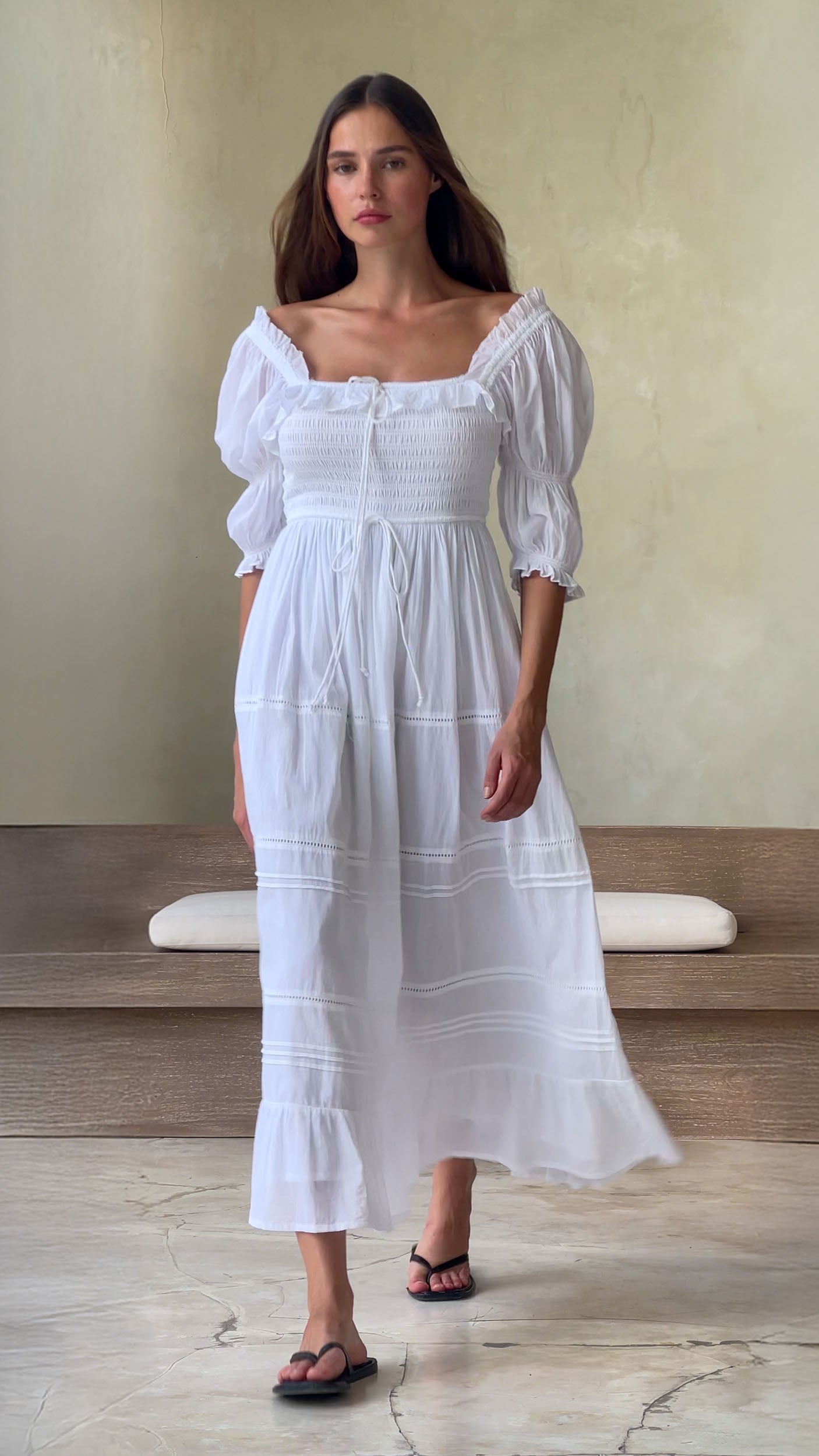 Flora Dress In White – Maternity Friendly Dresses – NOMINO