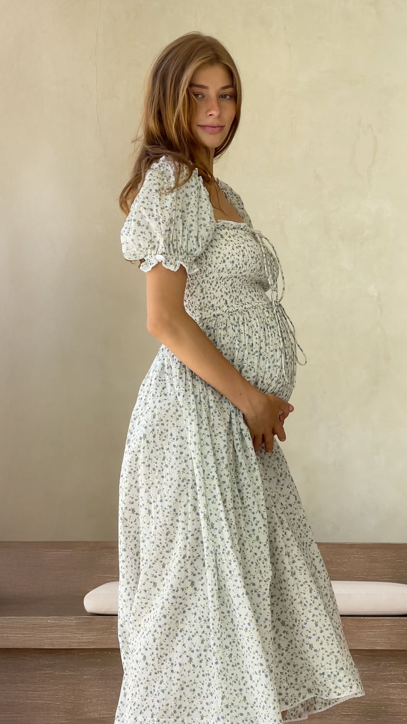 Sienna Dress In Blue Blossom – Maternity Friendly Dresses – NOMINO